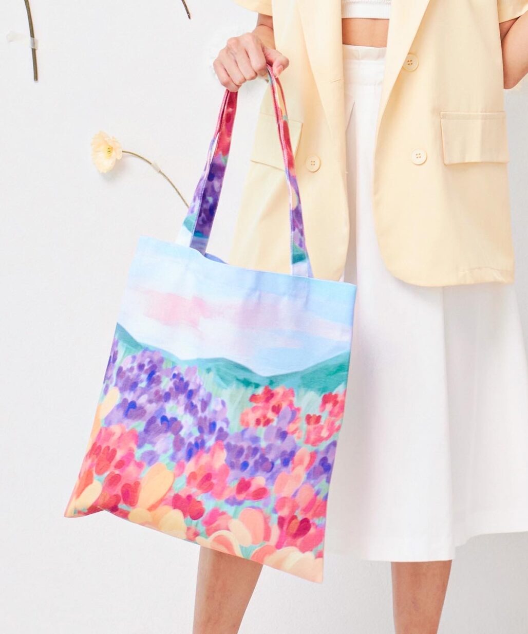 Cheerful Dream Tote