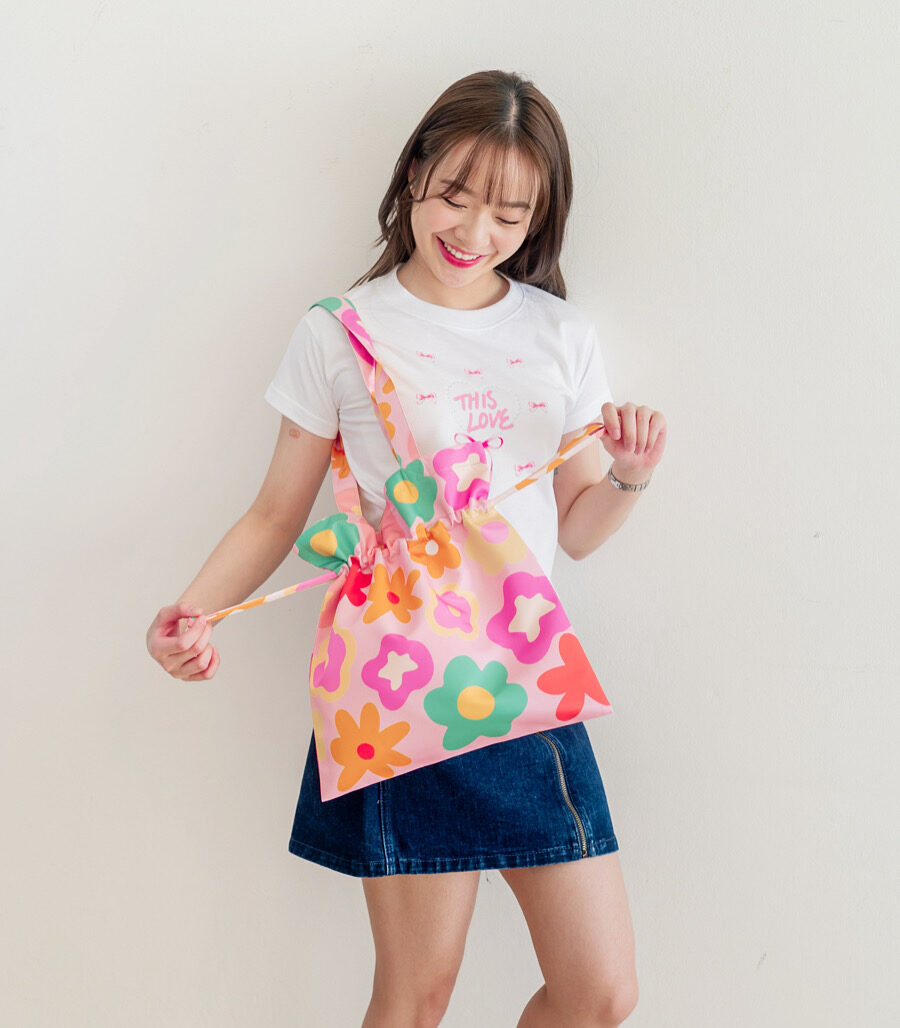 Cosmos Pink Bucket Bag